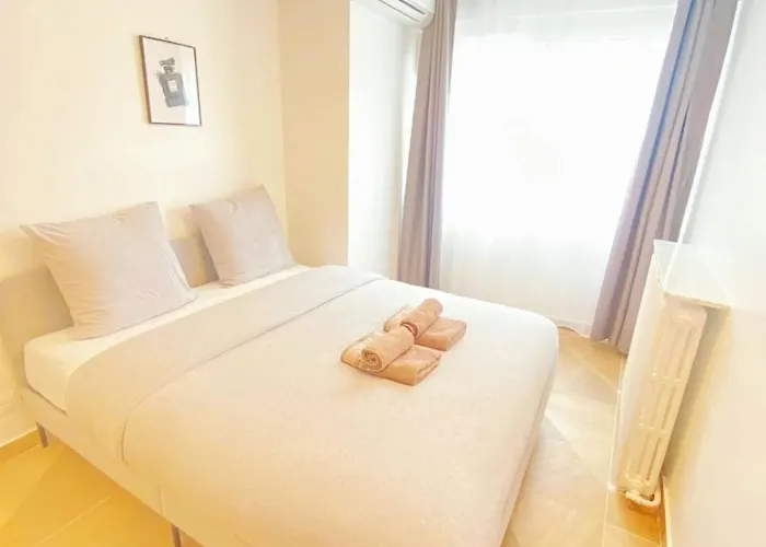 3 Bedroom With Ac- Opera Garnier -galeries Lafayette *